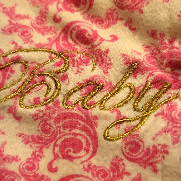 Baby Phat pink paisley print sleeper/footie - Picture 3 of 5